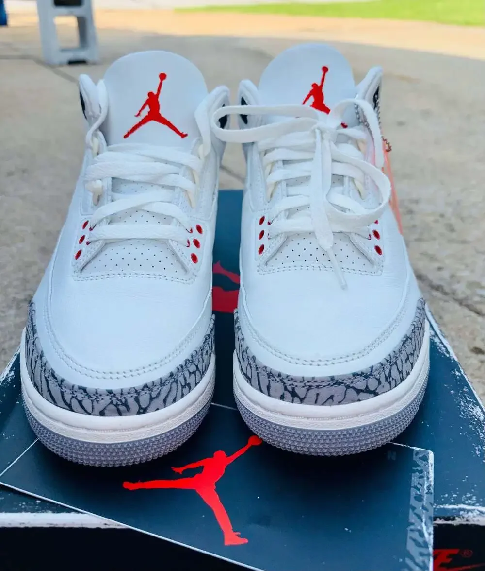 Air Jordan 3 Retro 'White Cement Reimagined' (DN3707-100). 8.5 men’s
